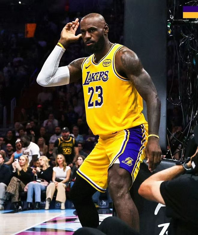 湖人背靠背逆转热火 东契奇60分率队豪取8连胜