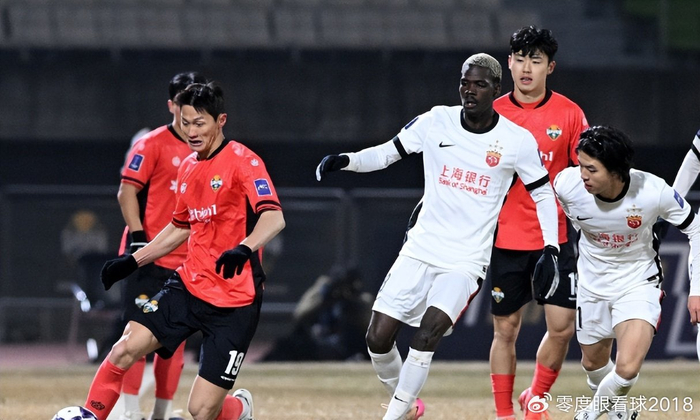 山东泰山迎战卫冕冠军上海海港 两大外援伤停成